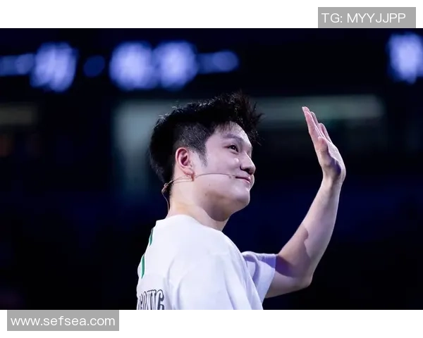 十五运｜樊振东与王曼昱别离卫冕男女单打冠军，乒乓顶流明星齐聚“引爆”澳门